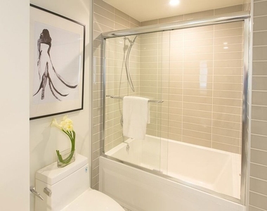 938 S Orange Grove Avenue - Photo Thumbnail 21