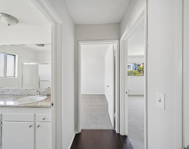 105 S Orlando Avenue - Photo Thumbnail 13