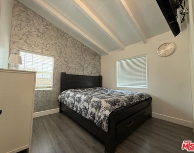 12308 Sheldon Street - Photo Thumbnail 28