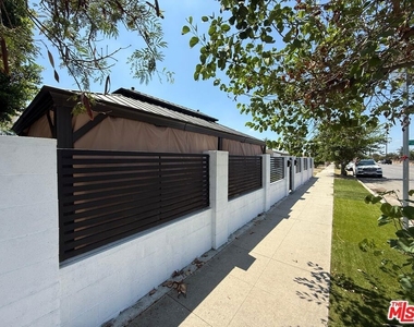 12308 Sheldon Street - Photo Thumbnail 2