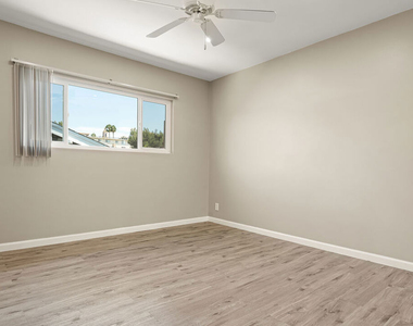 1232 N Mccadden Pl - Photo Thumbnail 6