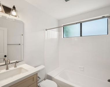 2952 Bottlebrush Drive - Photo Thumbnail 28