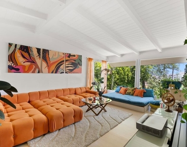 6630 Whitley Terrace - Photo Thumbnail 7