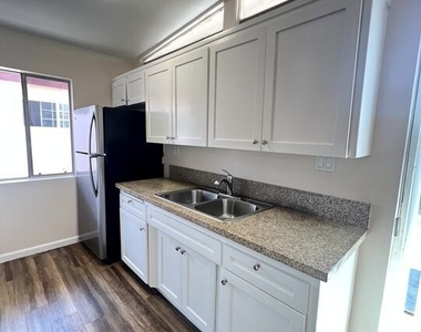 3704 Midvale Avenue - Photo Thumbnail 1