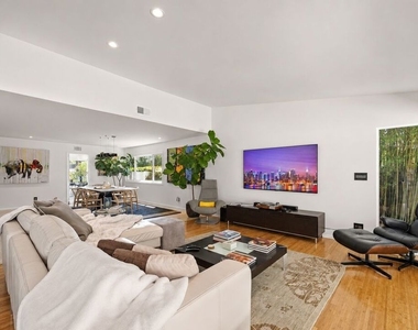 8670 Allenwood Road - Photo Thumbnail 7