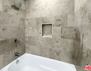 346 W Hardy Street - Photo Thumbnail 4