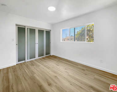 1100 S Inglewood - Photo Thumbnail 8