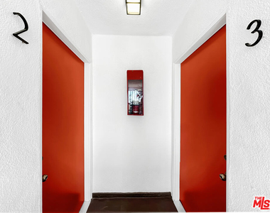1100 S Inglewood - Photo Thumbnail 2