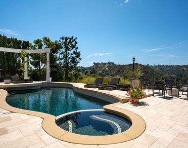 8020 Zeus Drive - Photo Thumbnail 22