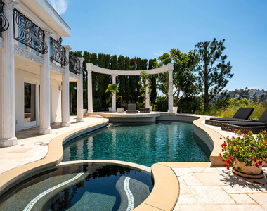 8020 Zeus Drive - Photo Thumbnail 21