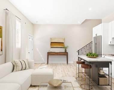 16698 Moorpark Street - Photo Thumbnail 24