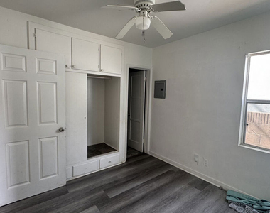 9601 Alexander Avenue - Photo Thumbnail 2