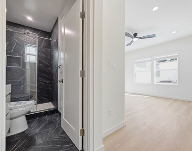 3015 Stocker Place - Photo Thumbnail 11