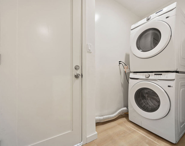 3015 Stocker Place - Photo Thumbnail 12