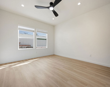 3015 Stocker Place - Photo Thumbnail 8