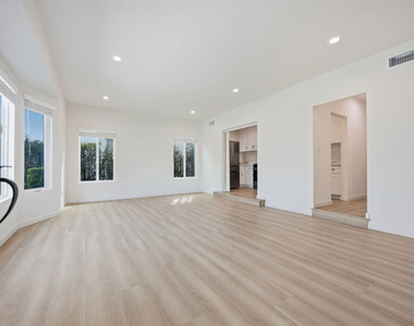 3015 Stocker Place - Photo Thumbnail 2