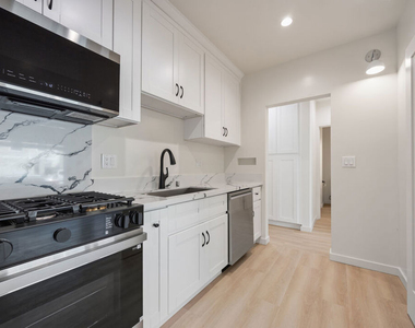 3015 Stocker Place - Photo Thumbnail 5
