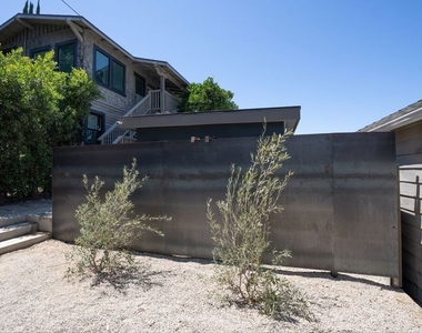 1365 3/4 Maltman Avenue - Photo Thumbnail 18