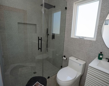 1365 3/4 Maltman Avenue - Photo Thumbnail 9