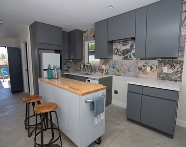 1365 3/4 Maltman Avenue - Photo Thumbnail 5