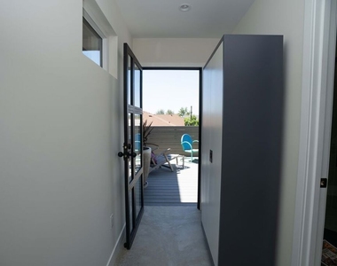 1365 3/4 Maltman Avenue - Photo Thumbnail 8