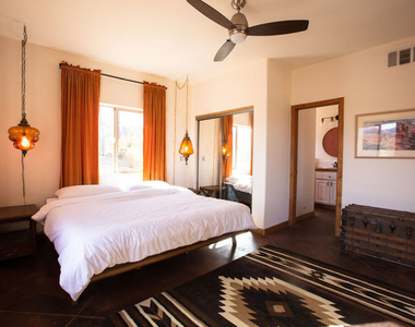 6767 California Avenue - Photo Thumbnail 12