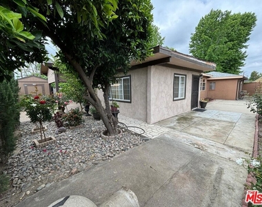 6550 Van Noord Avenue - Photo Thumbnail 31