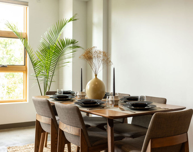 547 N Sweetzer Avenue - Photo Thumbnail 16