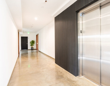 547 N Sweetzer Avenue - Photo Thumbnail 26