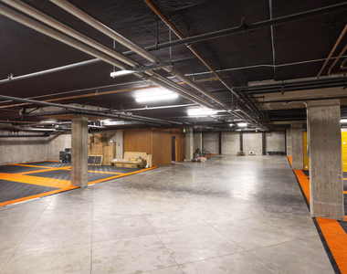 547 N Sweetzer Avenue - Photo Thumbnail 23