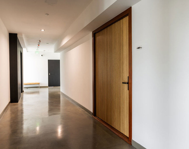 547 N Sweetzer Avenue - Photo Thumbnail 21