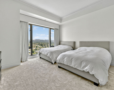 10727 Wilshire Boulevard - Photo Thumbnail 27