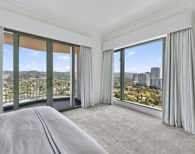 10727 Wilshire Boulevard - Photo Thumbnail 18