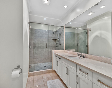10727 Wilshire Boulevard - Photo Thumbnail 17
