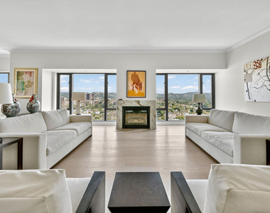 10727 Wilshire Boulevard - Photo Thumbnail 1