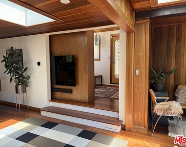 1738 Topanga Skyline Drive - Photo Thumbnail 39