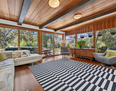 1738 Topanga Skyline Drive - Photo Thumbnail 5