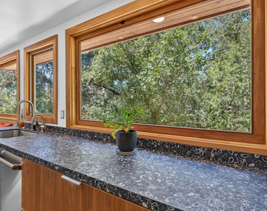 1738 Topanga Skyline Drive - Photo Thumbnail 22