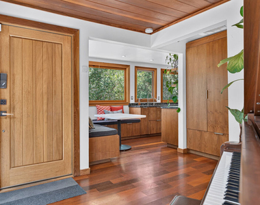 1738 Topanga Skyline Drive - Photo Thumbnail 15