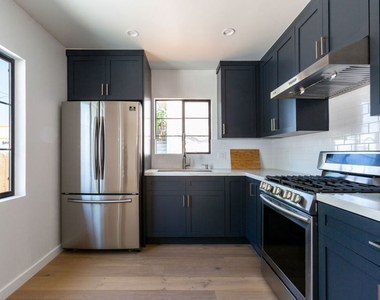 3304 1/2 Casitas Avenue - Photo Thumbnail 6