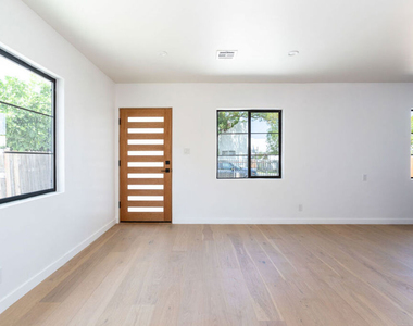 3304 1/2 Casitas Avenue - Photo Thumbnail 4