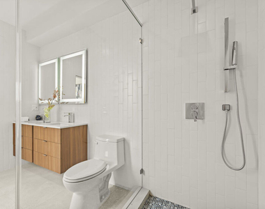 1221 N Detroit Street - Photo Thumbnail 13