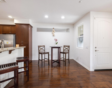 1513 Silver Shadow Drive - Photo Thumbnail 4
