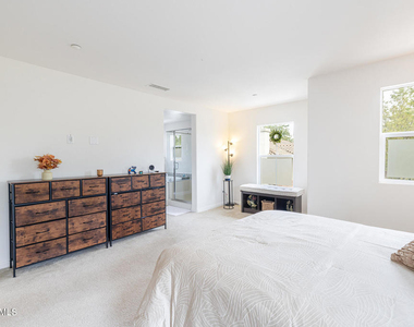 1513 Silver Shadow Drive - Photo Thumbnail 14