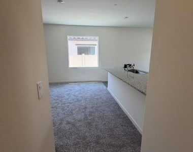 42491 Aruba Court - Photo Thumbnail 8