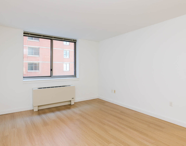 400 West 37th St - Photo Thumbnail 65