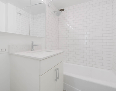 400 West 37th St - Photo Thumbnail 46