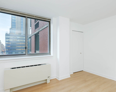400 West 37th St - Photo Thumbnail 69