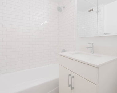 400 West 37th St - Photo Thumbnail 45