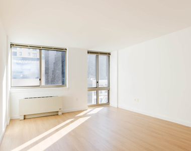 400 West 37th St - Photo Thumbnail 67